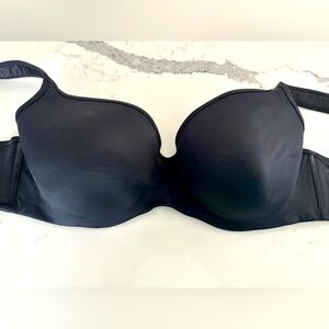 Black T-Shirt Bra 44D